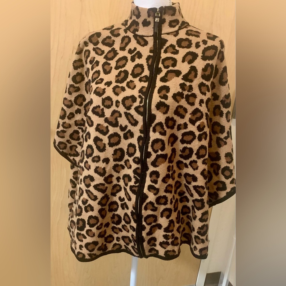 Tahari Leopard Zip Poncho – Large - Picture 2 of 6